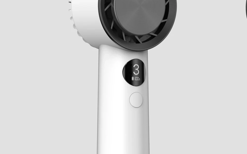 Front of the handle: round display showing level 3 and a flush button below the head
